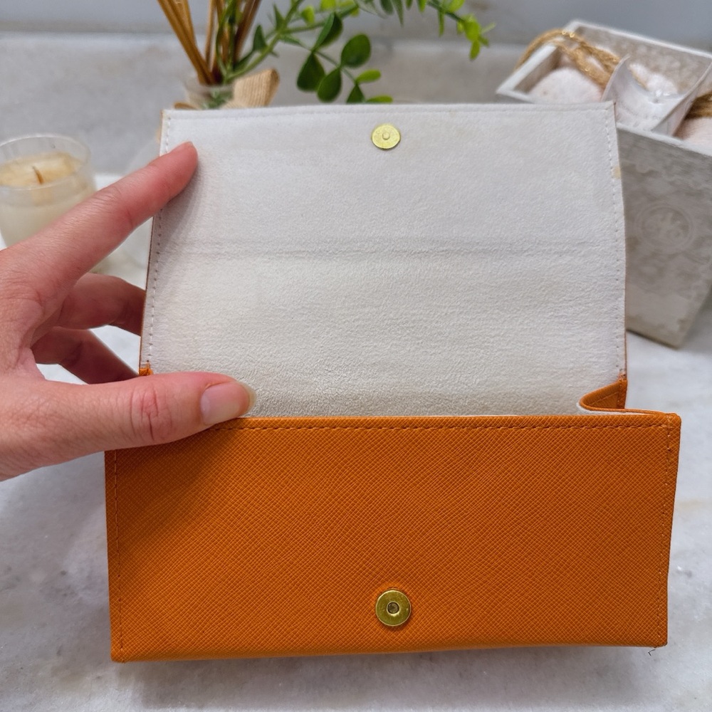 Tory Burch Orange Sunglasses Cases: - Picture 6 of 7